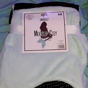Mermaid Cozy
